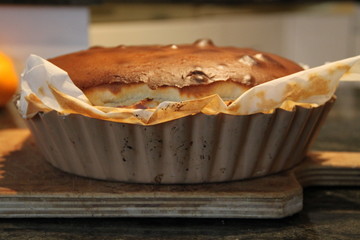 Crusty puffy cottage cheese cake