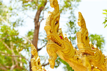 Travelling Laos, temple gold decoration 