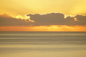 Obraz premium amanecer sobre mar mediterraneo malaga andalucia españa