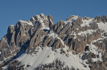Montagna innevata