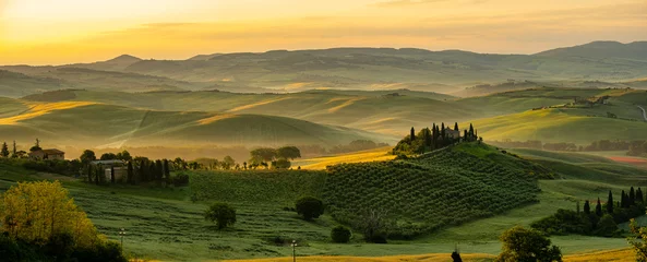 Papier peint photo Toscane Tuscany - Landscape panorama, hills and meadow, Toscana - Italy  © ZoomTeam