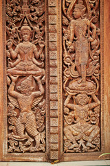 Travelling Laos, temple building decoration 