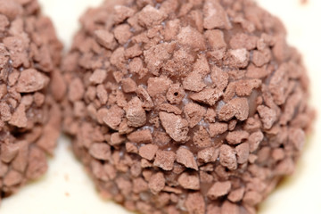 Round chocolate candies