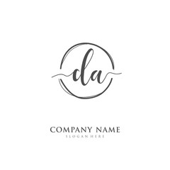 Obraz premium Handwritten initial letter D A DA for identity and logo. Vector logo template with handwriting and signature style.
