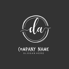 Obraz premium Handwritten initial letter D A DA for identity and logo. Vector logo template with handwriting and signature style.