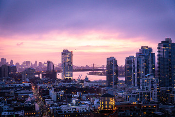 Fototapeta na wymiar New York au crépuscule