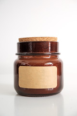 Bocal en verre avec étiquette vintage