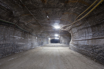 Salt potash mine ore shaft tunnel drift underground - obrazy, fototapety, plakaty