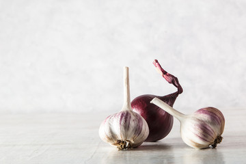 Image with garlic.