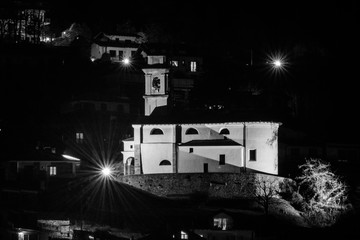 Chiesa di San Lonardo a Tapigliano di Nebbiuno (NO), Piemonte, Italia. Fotografia in Bianco e Nero.