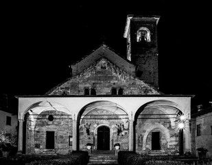 Fototapeta premium Chiesa di San Donato e San Grato a Brovello-Carpugnino (VB), Piemonte, Italia.