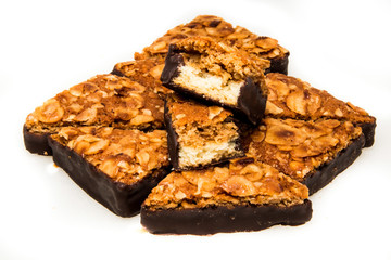 Biscotti di Natale fotografati su sfondo bianco.