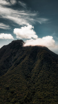Monte Hibok-Hibok vista aerea. Camiguin, Filipinas.