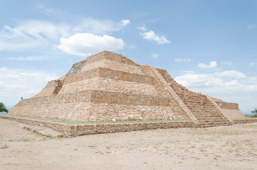 Fototapeta na wymiar Otomi pyramid at the Pahñu archaeological zone in Hidalgo, Mexico