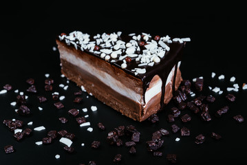 Tart with white, milk and dark chocolate