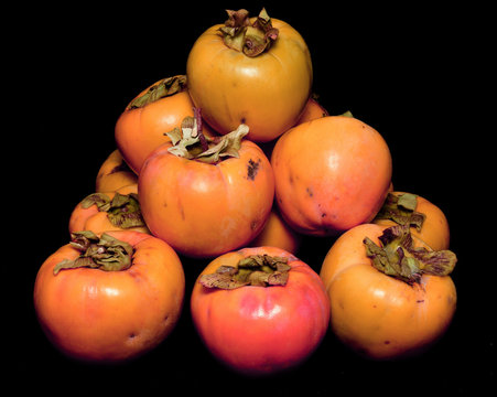 Cachi fotografati su Sfondo nero