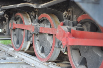 wheels of steam locomotive