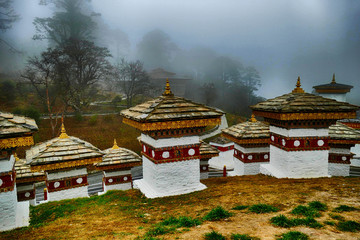Summit is marked by 108 Buddhist shrines