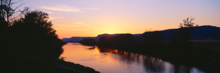 Fototapeta premium Sunset on Upper Iowa River, northeast Iowa