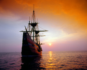Mayflower II replica at sunset, Massachusetts - obrazy, fototapety, plakaty