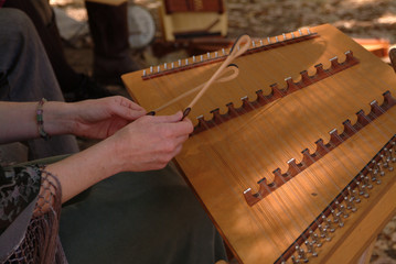 Hammer Dulcimer