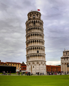 イタリア　ピサの斜塔　