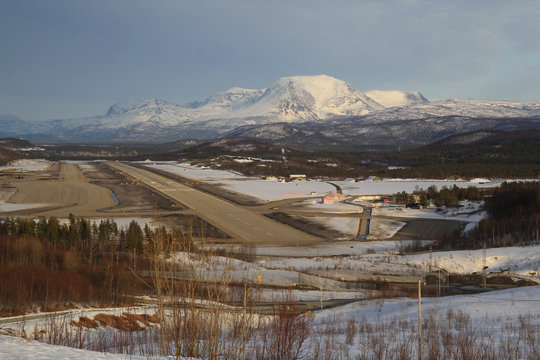 Lotnisko w g&oacute;rach Bardufoss ENDU