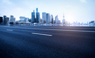 Naklejka premium empty highway with cityscape of China