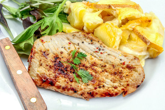 escalope de dinde grill&eacute;e et gratin de pommes de terre