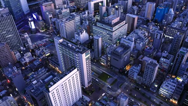 オフィス街の夕景　空撮