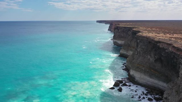 4K drone footage over the sandstone cliffs of the Great Australian Bight, at the Nullarbor cliffs lookout