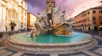 Kussenhoes Fountain of the Four Rivers (Fontana dei Quattro Fiumi) on the Piazza Navona, Rome. Italy © phant