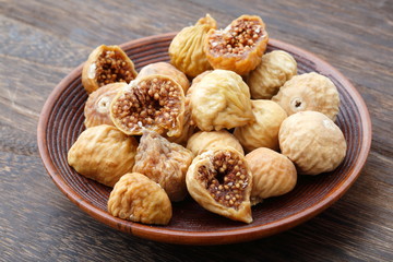  Image of dried soft figs from Iran
