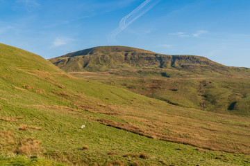 Fototapeta premium Cumbrian landscape seen from the B6270 road between Birkdale and Nateby, England, UK