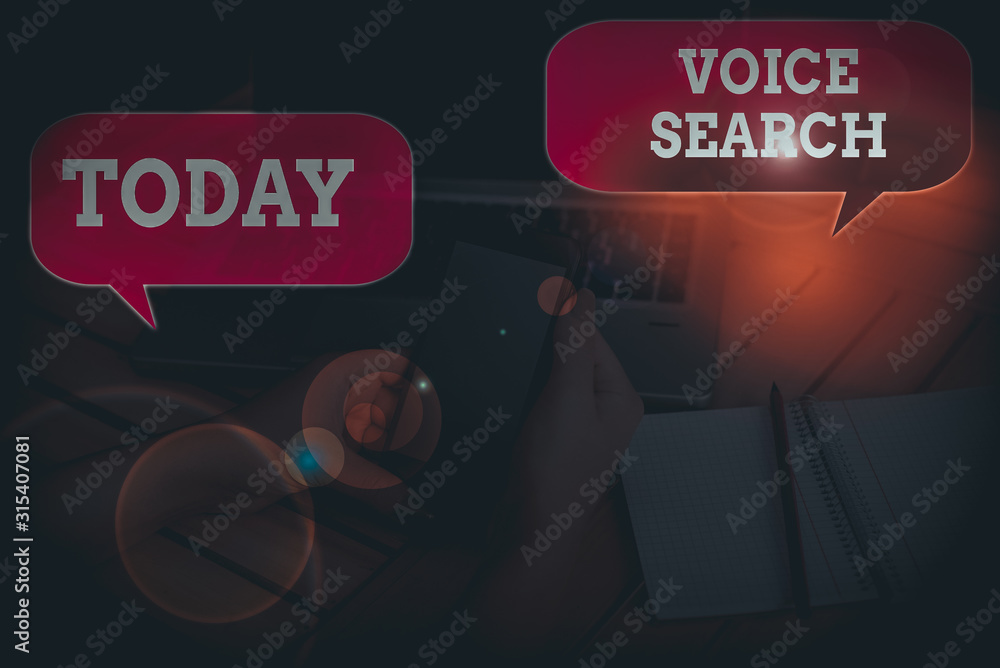 Aufkleber writing note showing voice search. business concept for allows the user to use a voice comanalysisd 