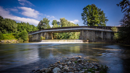 Eine Fischtreppe oder Fischpass