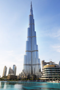 DUBAI, UAE - NOVEMBER 19: The view on Burj Khalifa in sunset. It is the world's tallest skyscraper (height 828m, 160 floors) on November 19, 2017