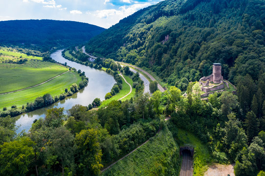 Germany, Baden-Wurttemberg, Neckarsteinach, Aerial view of Hinterburg castle and Neckar river