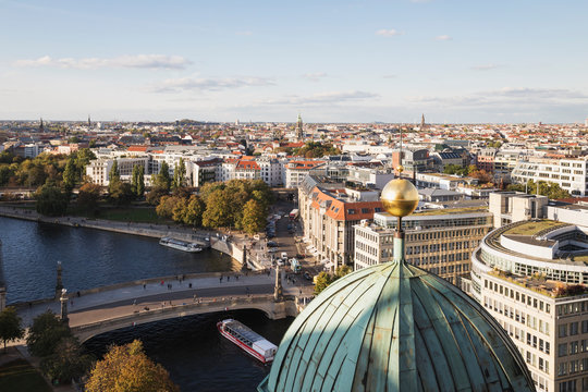 Germany, Berlin, City view from Berlin Cathedral towards Friedrichs Bridge, river Spree, James Simon Park and Hackescher Markt