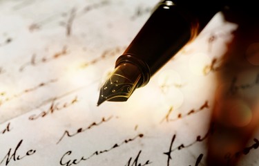 Signing a signature with a fountain pen