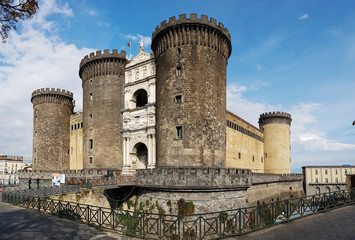 Castel Nuovo  ....... Maschio Angioino