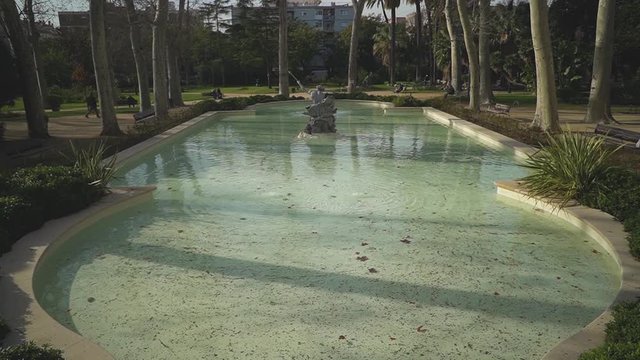 Fuente en parque 