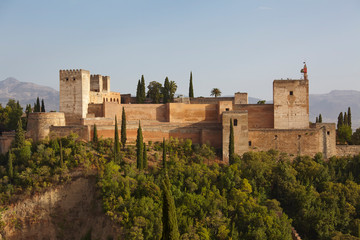 Fototapeta premium Panoramic view of the Alhambra with Sierra Nevada in the background, Granada, Andalusia, Spain