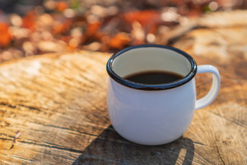 森の中でコーヒーを