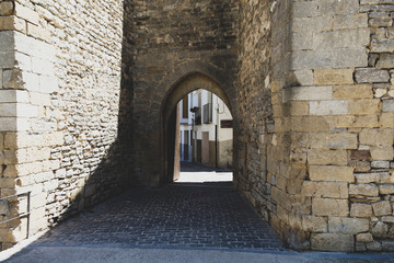 Fototapeta premium Puerta en el pueblo de Morella
