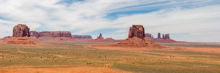 Fototapeta na wymiar Monument Valley Panorama