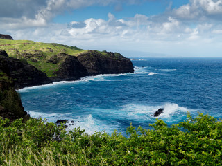 Fototapeta premium Secluded bay along West Maui coastline