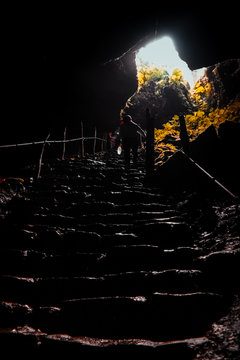 Escaleras en grutas