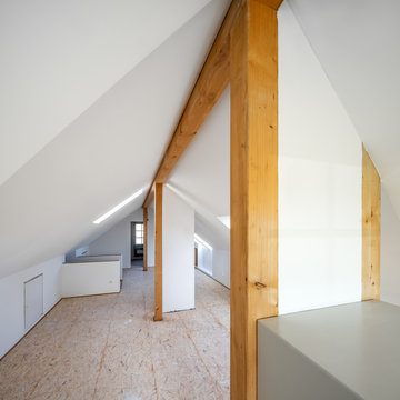 Gro&szlig;z&uuml;giger Dachgescho&szlig;ausbau zum Wohnraum