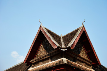 Fototapeta na wymiar Travelling Laos, sightseeing at temple 